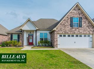 201 Emerson Rd, Youngsville, LA 70592
