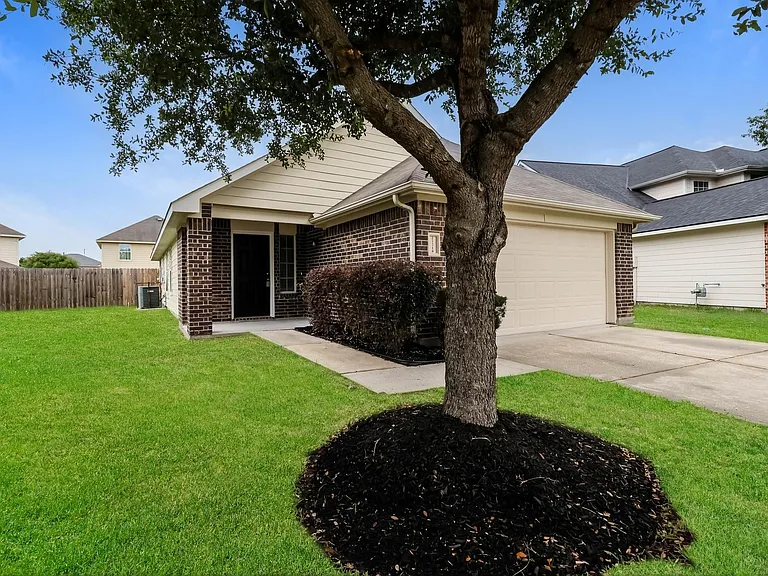 21718 Martin Grove Ct — Photo 2