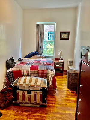 Rented by Bank Neary | media 18