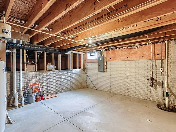 5th image of 259 Linda Lee Ln