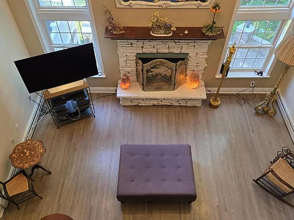 5th image of 112 Beacon Hill Road