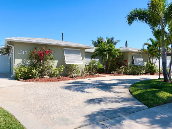 1314 Barrington Dr, West Palm Beach, FL 33406