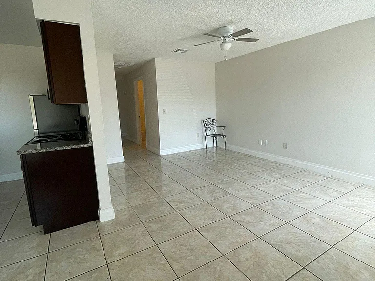 3519 Benito Juarez Cir — Photo 9