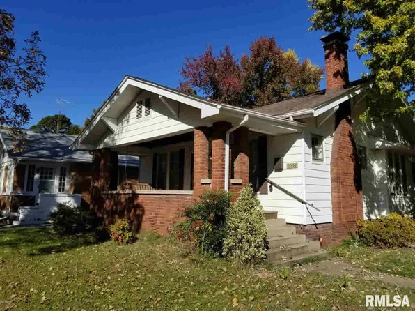 2004 Elm St, Murphysboro, IL 62966