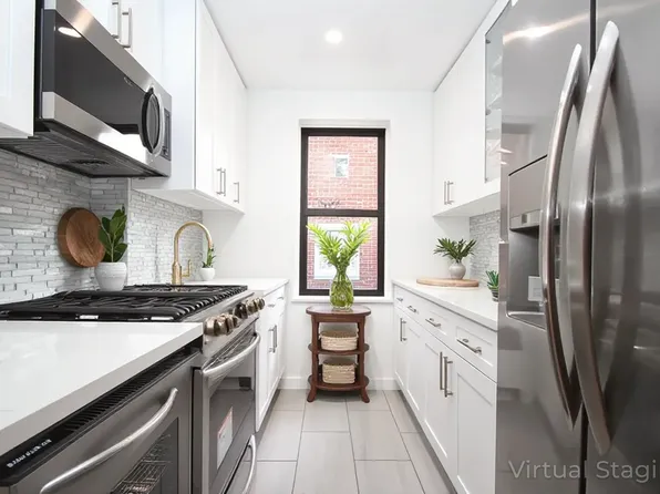 52-15 65th Place image 4 of 8