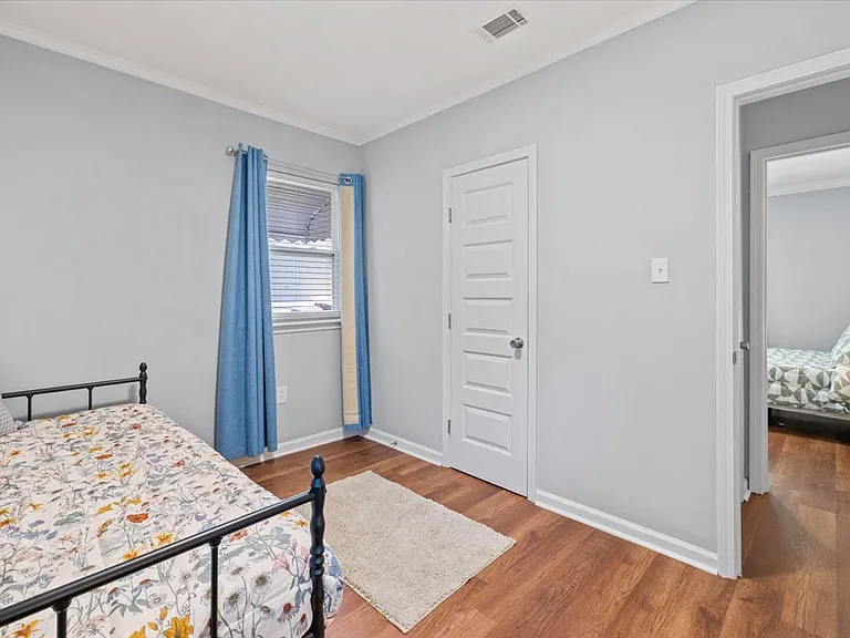 41 Lawton Ave — Photo 11