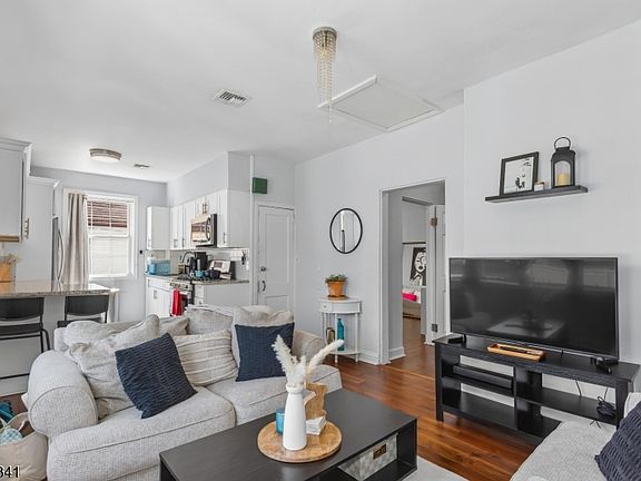 4th image of 200 Joralemon St Floor 2