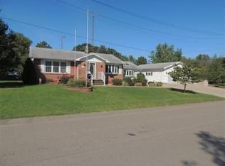 101 Uneta St, Dowagiac, MI 49047