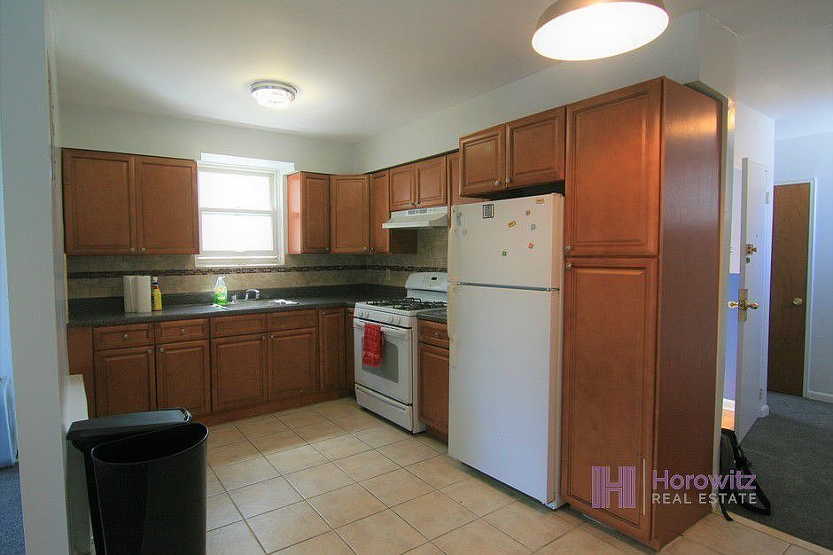 1st image of 4508 Broadway APT 3