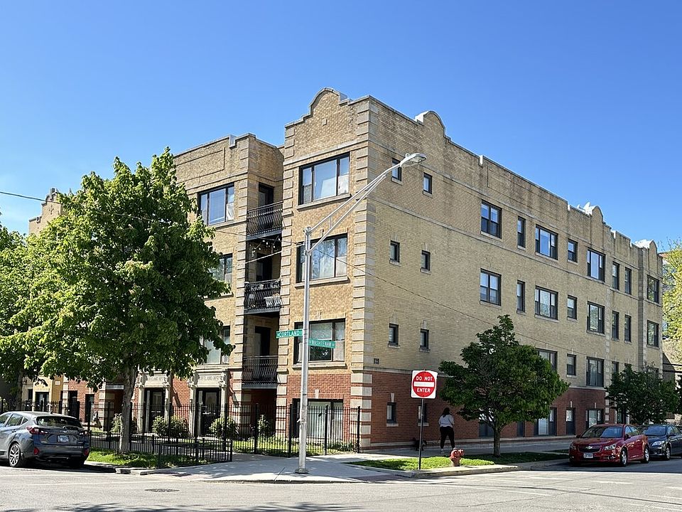 1st image of 2702 W Cortland St #4