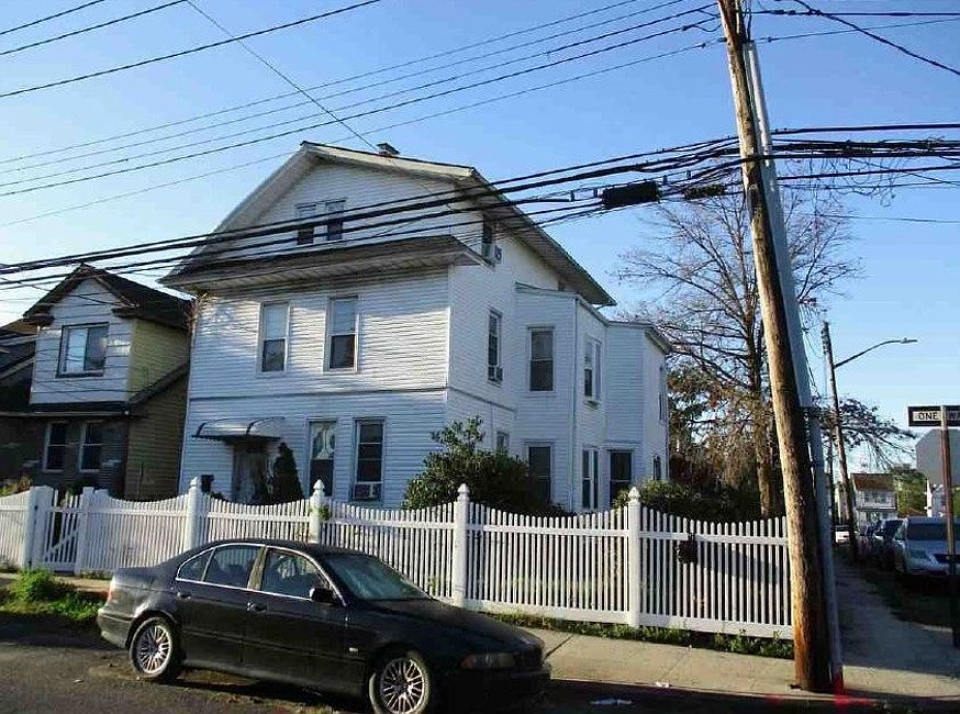2nd image of 217 02/217 139th Ave