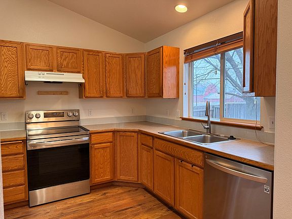 5th image of 8104 N Ainsworth Dr