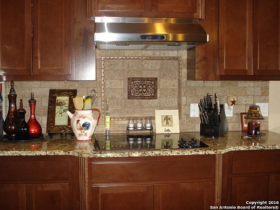 5th image of 1125 Gwendolyn Way