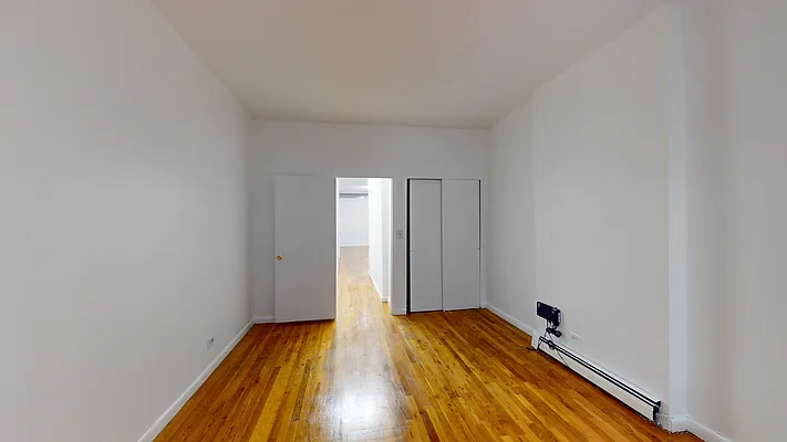 Rented by Bond New York | media 29