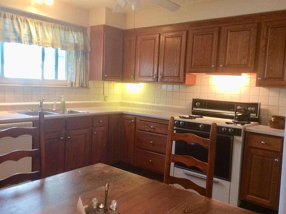 4th image of 1329 Virginia Ave