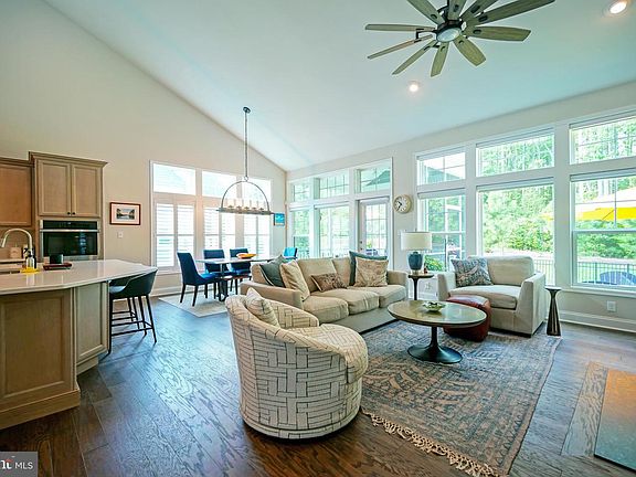 4th image of 19405 Safflower Way