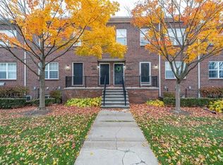 43053 Burlington Dr, Sterling Heights, MI 48313