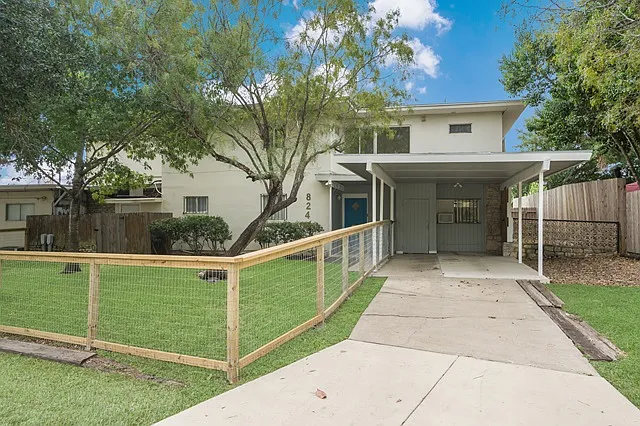 3 bed, 1838 sqft, $1,695 — Photo 2