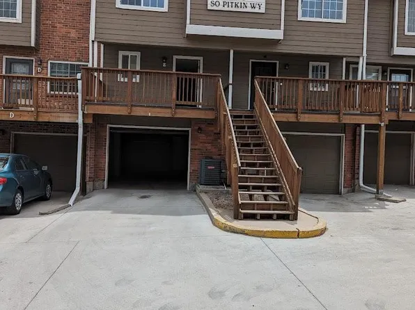 2296 S Pitkin Way APT E, Aurora, CO 80013