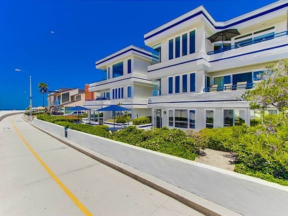 2nd image of 2685 Ocean Front Walk