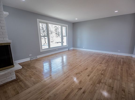 4th image of 20318 W Landau Ln