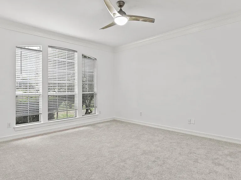 545 Oak Hill Dr — Photo 20