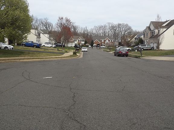 4th image of 4324 Cogenbury Ct