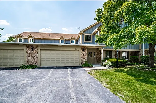360 Springlake Ln #B Photo 1