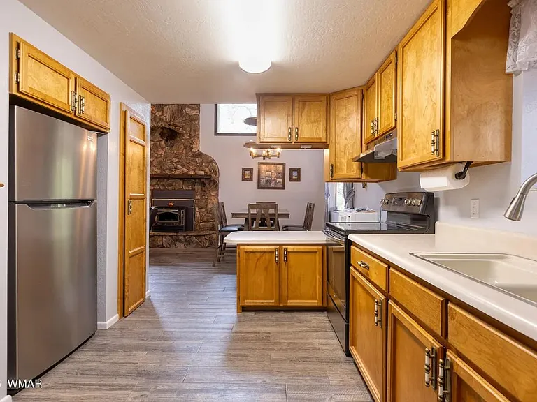 6373 Manzanita Dr — Photo 12