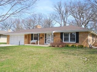 5327 Radcliff Dr, Greendale, WI 53129