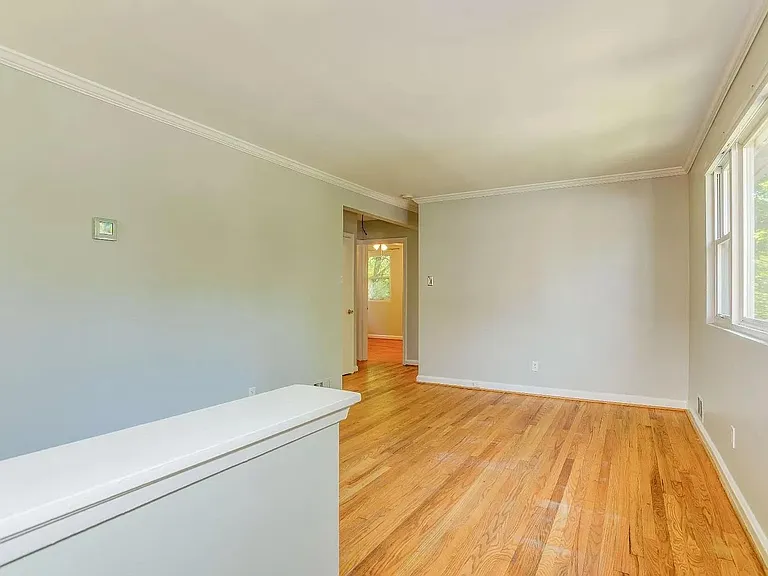 3317 Glenway Dr — Photo 4