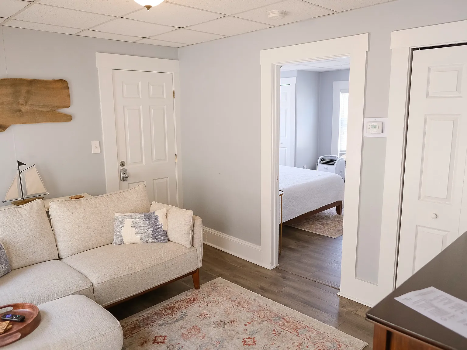 2 bed, 800 sqft, $2,000 — Photo 1