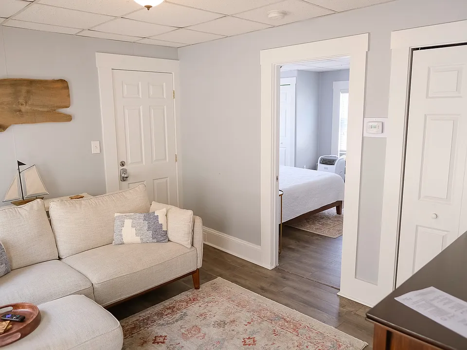 394 Main St #2