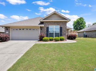 196 Green Wood Cir, Calera, AL 35040