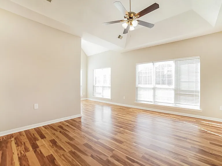 2221 Linda Shore Dr — Photo 9