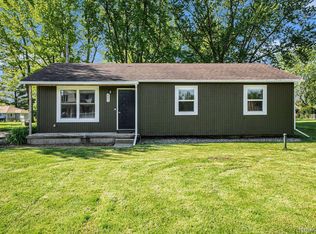 2201 Wiggins Rd, Fenton, MI 48430