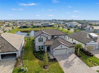 4811 Honey Dew Ln, Lakewood Ranch, FL 34211