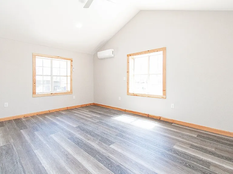 3 E Ave N — Photo 6