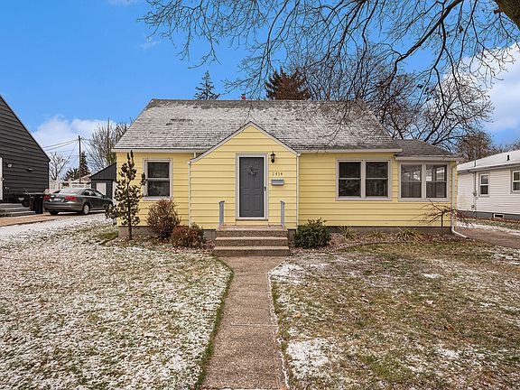 2nd image of 2434 Glenbrook Ave SW