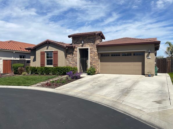 55 Freeport Ct
