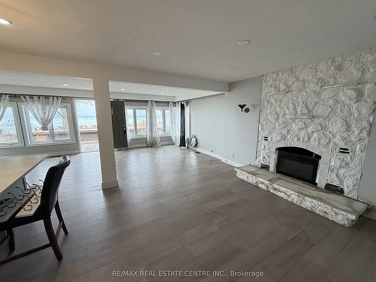 35 Lakeside Ave — Photo 17