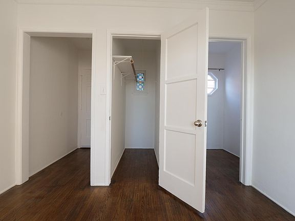 3rd image of 1148 1/2 S Doheny Dr
