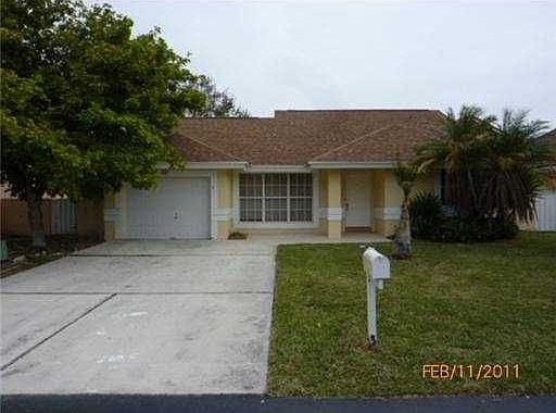 1st image of 721 NW 207th Ter