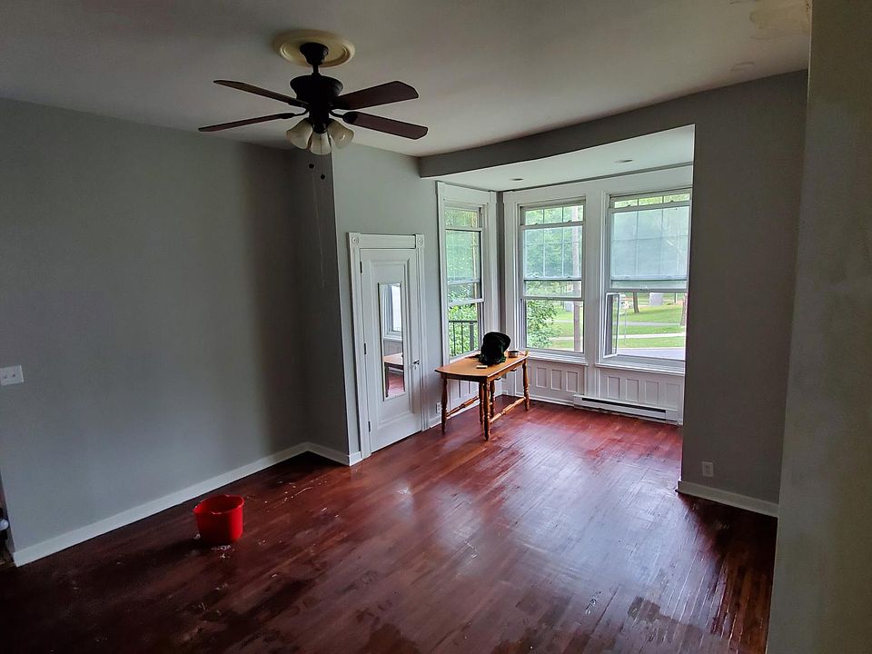 2nd image of 1274 Hill Rd APT A
