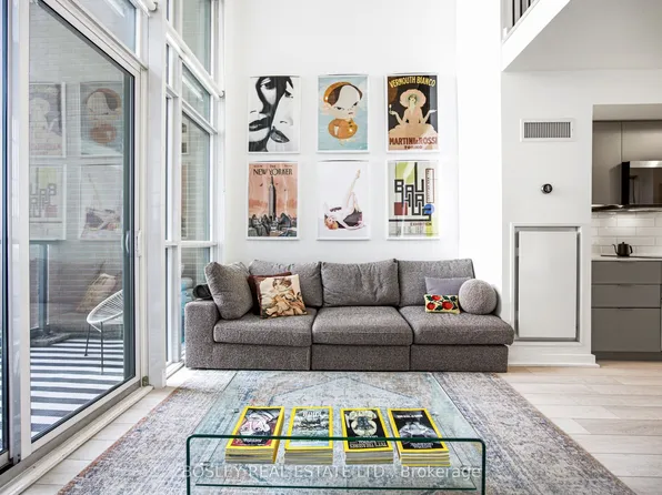 5 Hanna Ave #302, Toronto, ON M6K 0B3