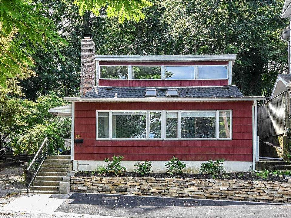 1st image of 70 Carpenter Ave