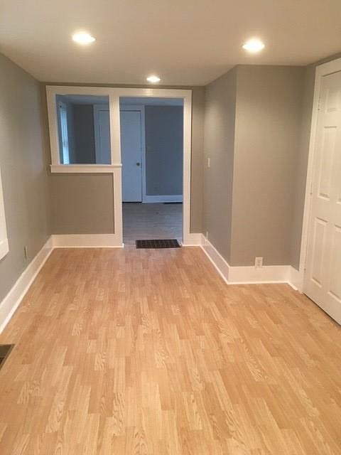 1st image of 81 Mack Ave