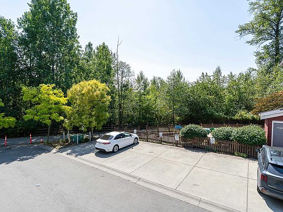 3rd image of 19128 65th Ave #54