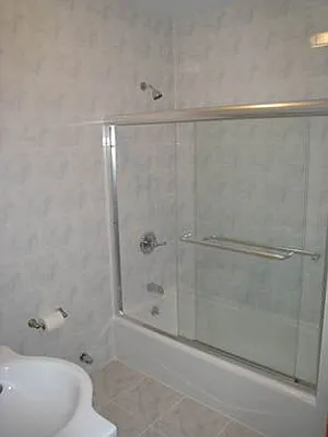 Rented by Parlor Real Estate Corp | media 8