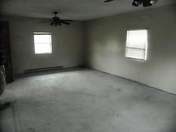 3rd image of 2409 Rock Dr